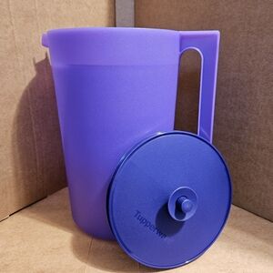 Tupperware Pitcher